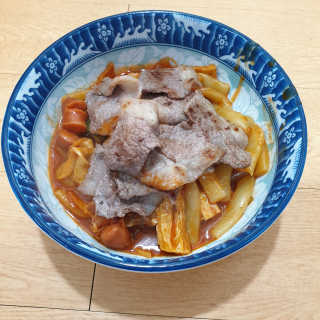 식스레시피 마라떡볶이 쿠킹박스 2인분 — 5점을 준 리뷰어가 2019년 7월 올린 사용 사진