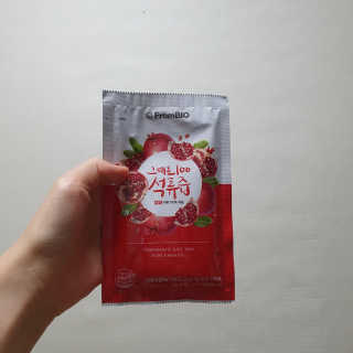프롬바이오 오직 석류만 [그대로100 석류즙] 하루 1포로 건강하게 — 5점을 준 리뷰어가 2019년 10월 올린 사용 사진