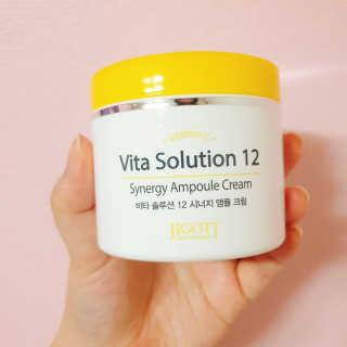 지고트 비타솔루션12 시너지 앰플 크림 100ml — 3점을 준 리뷰어가 2019년 6월 올린 사용 사진