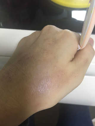 아토팜 톡톡 페이셜 선팩트 SPF43 PA+++ — 3.5점을 준 리뷰어가 2018년 3월 올린 사용 사진