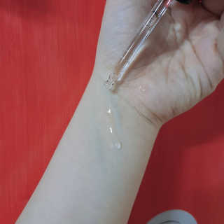 [스킨큐어] 산다화 비타민C 화이트닝 에센스 30ml — 4점을 준 리뷰어가 2020년 3월 올린 사용 사진