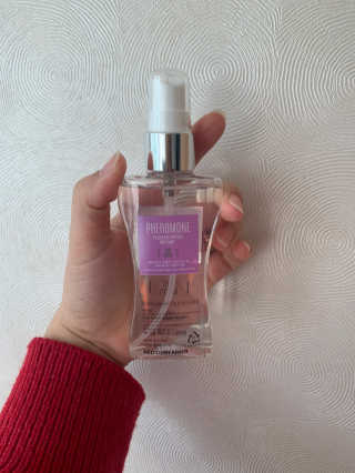 레드컨테이너 페로몬향 퍼퓸 바디미스트 80ml — 5점을 준 리뷰어가 2020년 1월 올린 사용 사진