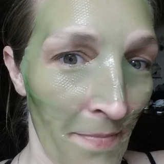CRE8SKIN(크리에이트스킨) It's Real Color Cucumber — 5점을 준 리뷰어가 2017년 6월 올린 사용 사진