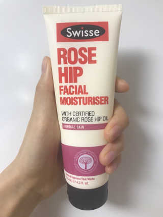 SWISSE 스위스 로즈힙 페이셜 모이스처라이저 로션 — 3점을 준 리뷰어가 2019년 12월 올린 사용 사진