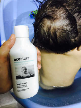 엘루스벤 에코스토어_베이비 바디워시_200ML — 4.33점을 준 리뷰어가 2017년 6월 올린 사용 사진