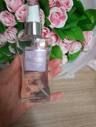 레드컨테이너 페로몬향 퍼퓸 바디미스트 80ml — 5점을 준 리뷰어가 2020년 2월 올린 사용 사진