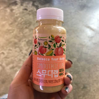 풀무원 스무디랩 피치&비타 — 4.67점을 준 리뷰어가 2017년 11월 올린 사용 사진
