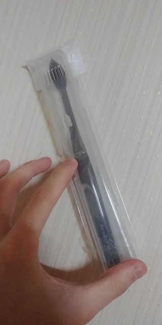 the naked object 디블랙팩치약 디블랙칫솔 세트 — 3.17점을 준 리뷰어가 2019년 1월 올린 사용 사진