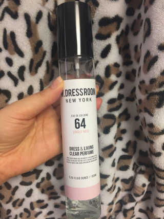 더블유드레스룸 드레스퍼퓸 150ml — 4.17점을 준 리뷰어가 2018년 5월 올린 사용 사진
