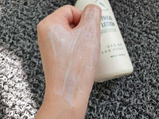 (주)에네스티 내추럴 촉촉  오트밀 바디로션 500ml — 5점을 준 리뷰어가 2019년 10월 올린 사용 사진