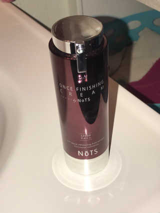 낫츠 NoTS ​​Once Finishing Cream SPF 30 PA ++ — 2.83점을 준 리뷰어가 2018년 5월 올린 사용 사진