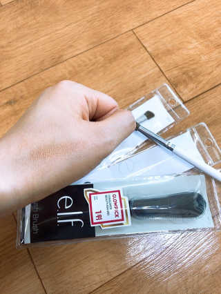엘프 블러쉬, 블랜딩 아이, 디파이닝 아이 브러쉬 3종 — 3점을 준 리뷰어가 2019년 3월 올린 사용 사진