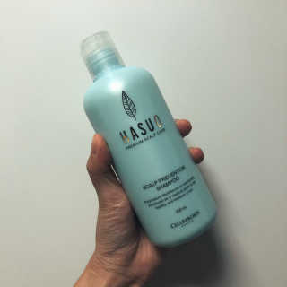 셀리본 하수오 내츄럴 프리벤션 탈모관리 샴푸 300ml — 5점을 준 리뷰어가 2019년 11월 올린 사용 사진