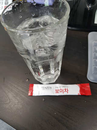 티젠 보이차 + 마이보틀 세트 — 5점을 준 리뷰어가 2018년 6월 올린 사용 사진