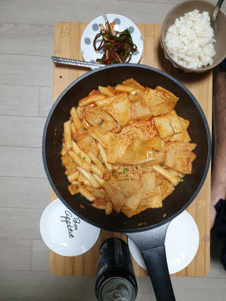 [홍코너떡볶이]옛날떡볶이 인기맛 4팩세트 — 4점을 준 리뷰어가 2019년 11월 올린 사용 사진