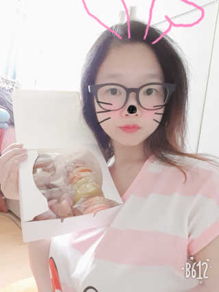 M카롱 반할만큼 달콤한 수제마카롱 — 5점을 준 리뷰어가 2018년 5월 올린 사용 사진