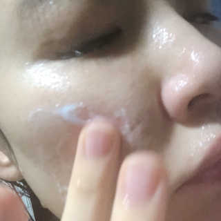 포므시 스노우화이트클렌징폼pH5.5 — 5점을 준 리뷰어가 2019년 6월 올린 사용 사진
