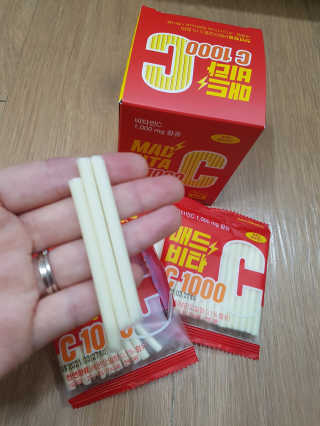 매드비타C 1000 — 4점을 준 리뷰어가 2019년 4월 올린 사용 사진