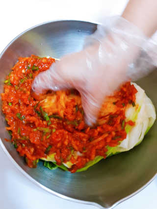 직접 버무려보는 연안식품 프리미엄 포기김치 — 4.5점을 준 리뷰어가 2019년 8월 올린 사용 사진