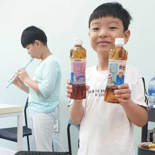 웅진식품 19년 하늘보리 열두보리 스페셜 에디션 — 5점을 준 리뷰어가 2019년 7월 올린 사용 사진