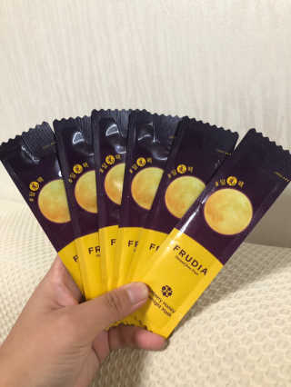 [후르디아] 블루베리 허니 오버나이트 마스크 달광팩 — 4.5점을 준 리뷰어가 2019년 9월 올린 사용 사진