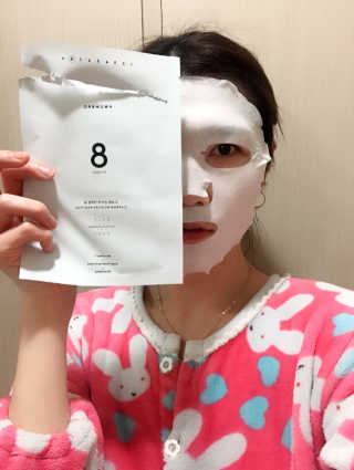 누메로 8 클리어링 모이스처 마스크팩 — 4.83점을 준 리뷰어가 2018년 2월 올린 사용 사진