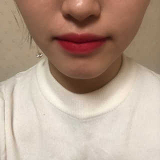 [블랙루즈] 로즈 벨벳 립스틱 택1+랜덤1 — 5점을 준 리뷰어가 2018년 11월 올린 사용 사진