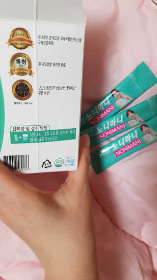 정찬우 꽐라만시 [띵보몰]건강환 습관 노니마니 스틱 1Box — 3점을 준 리뷰어가 2019년 4월 올린 사용 사진