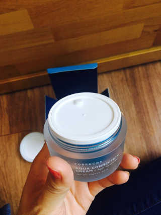 포렌코즈 아쿠아 커넥션 크림 — 5점을 준 리뷰어가 2017년 8월 올린 사용 사진