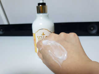 바디홀릭 인샤워 바디퍼퓸 옐로우포션 250ML — 4점을 준 리뷰어가 2019년 4월 올린 사용 사진