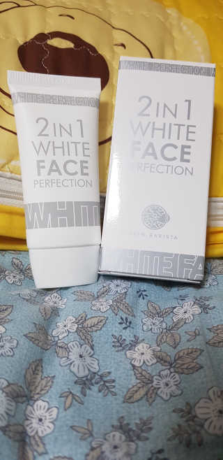 피움 스킨바리스타 2in1 화이트 페이스 퍼펙션 50ml — 5점을 준 리뷰어가 2018년 11월 올린 사용 사진
