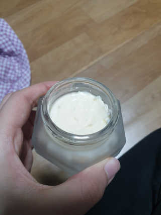 오지아이 마누카 허니 딥 케어 크림 50ml — 1점을 준 리뷰어가 2019년 12월 올린 사용 사진