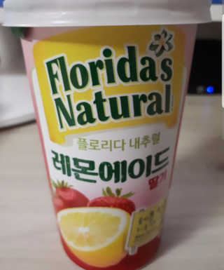 플로리다 내추럴 플로리다내추럴 레몬에이드  2종 — 4.5점을 준 리뷰어가 2018년 7월 올린 사용 사진