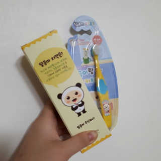 달곰이 어린이 치약+어린이 칫솔 SET — 5점을 준 리뷰어가 2017년 6월 올린 사용 사진