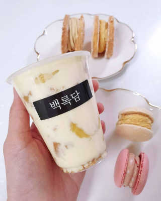 백록담디저트작업실 백록담디저트 2인 구성 set — 4점을 준 리뷰어가 2018년 9월 올린 사용 사진