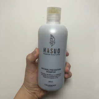 셀리본 하수오 내츄럴 프리벤션 탈모관리 샴푸 300ml — 4점을 준 리뷰어가 2019년 11월 올린 사용 사진