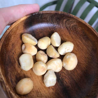 마우나로아 드라이 씨솔트 마카다미아 캔 127G — 5점을 준 리뷰어가 2019년 8월 올린 사용 사진