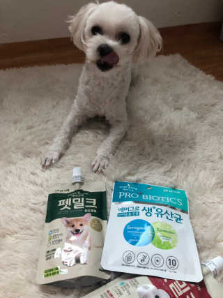 [빙그레] 에버그로 생유산균 1봉（10포입）+펫밀크2팩 — 5점을 준 리뷰어가 2019년 5월 올린 사용 사진