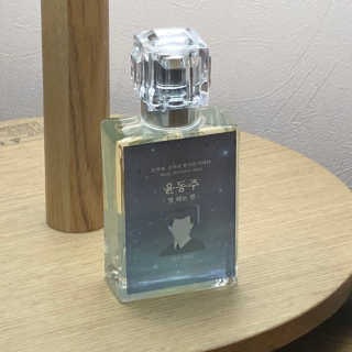 글입다 공방 윤동주 별 헤는 밤 북퍼퓸 30ml — 5점을 준 리뷰어가 2019년 5월 올린 사용 사진