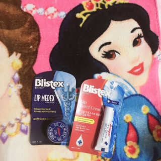 블리스텍스 딥 리뉴얼,  립 메덱스 립밤 2종 — 5점을 준 리뷰어가 2019년 9월 올린 사용 사진