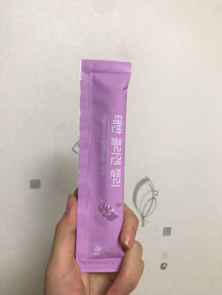 네츄럴굿띵스 태반 콜라겐 젤리 15포 — 4.83점을 준 리뷰어가 2018년 11월 올린 사용 사진