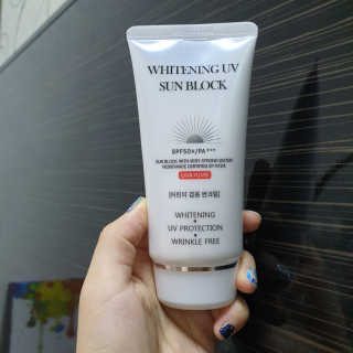 지고트 화이트닝 유브이 썬블럭 크림 70ml,1+1 — 5점을 준 리뷰어가 2019년 8월 올린 사용 사진
