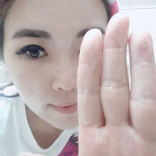 아미니 릴렉싱 페이셜 클렌징 오일 — 4.67점을 준 리뷰어가 2018년 6월 올린 사용 사진