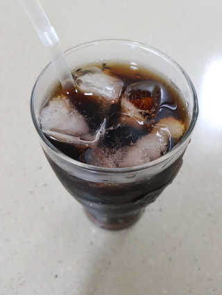 (주)쟈뎅 쟈뎅 시그니처 블랙, 헤이즐넛 230ml — 5점을 준 리뷰어가 2018년 6월 올린 사용 사진