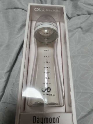 엄마의 바램을 담은 프리미엄 감성젖병 오유위시 260ml — 5점을 준 리뷰어가 2020년 3월 올린 사용 사진