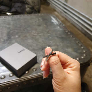 키픔 ETERNAL earcuff_이터널 이어커프 — 5점을 준 리뷰어가 2020년 2월 올린 사용 사진