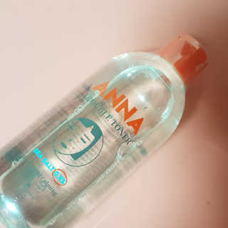 솔테라피 안나 트러블 토너 300ml — 5점을 준 리뷰어가 2019년 4월 올린 사용 사진