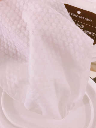 달곰이 물티슈 — 5점을 준 리뷰어가 2017년 5월 올린 사용 사진