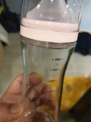 엄마의 바램을 담은 프리미엄 감성젖병 오유위시 260ml — 5점을 준 리뷰어가 2020년 3월 올린 사용 사진