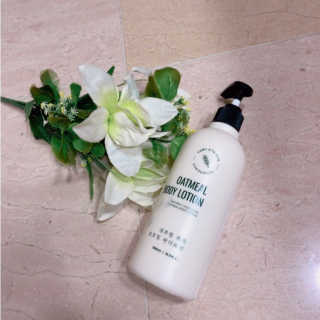 (주)에네스티 내추럴 촉촉  오트밀 바디로션 500ml — 4.5점을 준 리뷰어가 2019년 11월 올린 사용 사진